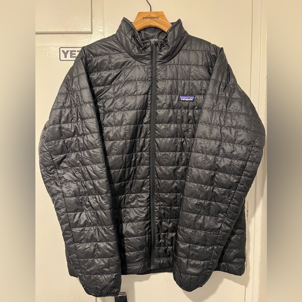 Patagonia men’s nano puff jacket, black XL new with tags